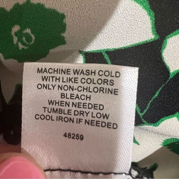 Stitch Fix 41 Hawthorn Lulu Banded Neck Sleeveless Floral Tank Top Womens Medium - Picture 6 of 6